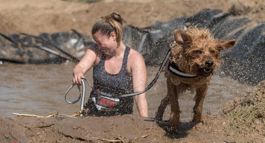 „Hat láb, két szív, egy büszkeség!”