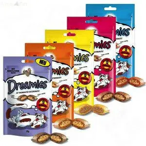DREAMIES Töltött falatkák macskáknak (60g)